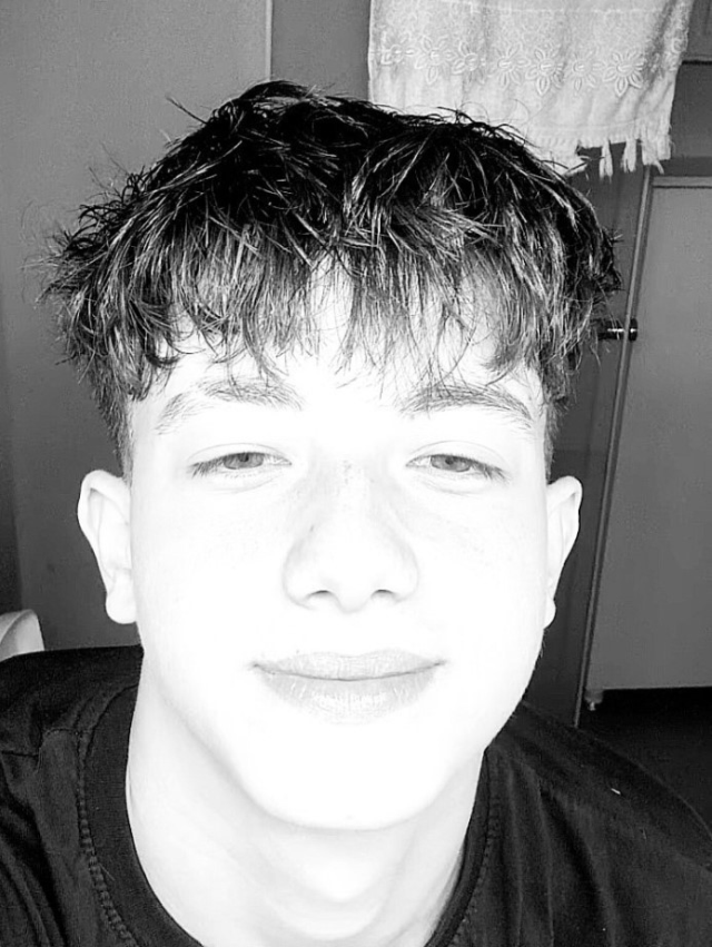 13 yasindaki cocugun yumruguyla olen alperen in 19489223 5098 m