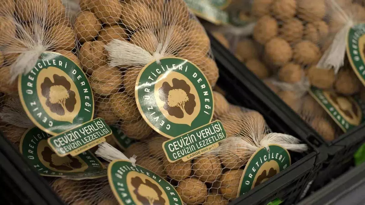 A101, yerli cevizi üreticisinden tüketiciye taşıyacak