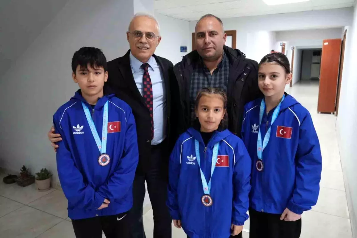 Arslantürk başarılı sporcuları ağırladı