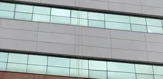 Aydın'da, terör örgütü YPG/SDG yandaşlarının Türk bayrağına saldırısına tepki