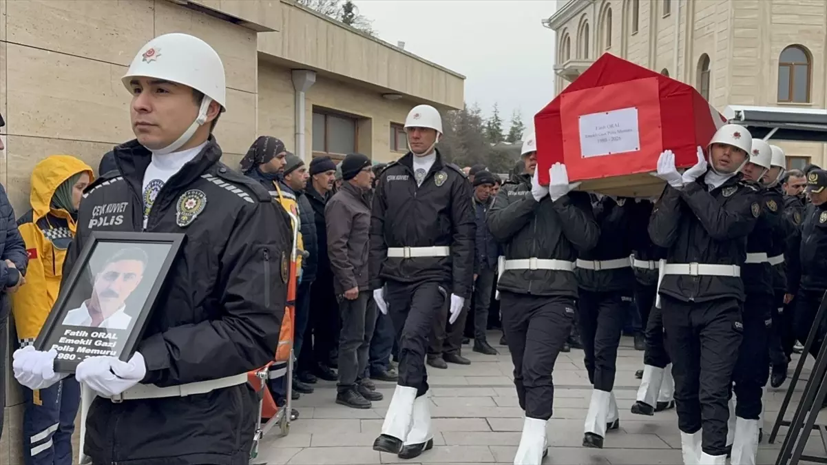 Aydın'da yaşamını yitiren gazi emekli polisin cenazesi Konya'da toprağa verildi