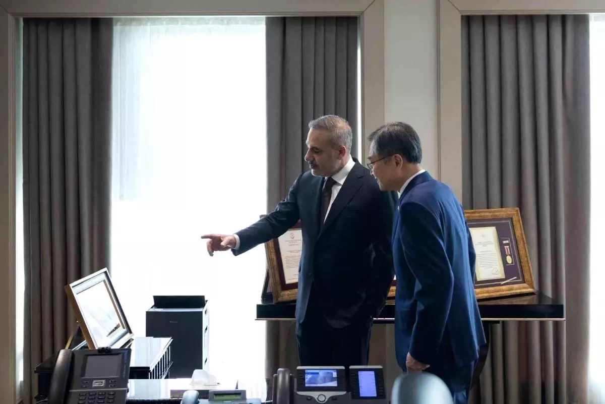 Bakan Fidan, Koreli mevkidaşı Cho Hyun ile görüştü