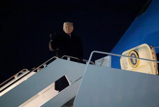 Davos'a katılmak için yola çıkan Trump'ın uçağında korkutan arıza Davos'a katılmak için yola çıkan Trump'ın uçağında korkutan arıza