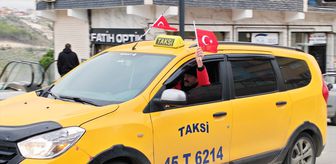 Demirci'de, terör örgütü YPG/SDG yandaşlarının Türk bayrağına saldırısına tepki