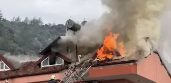 Fethiye'de çatı katında çıkan yangın hasara yol açtı