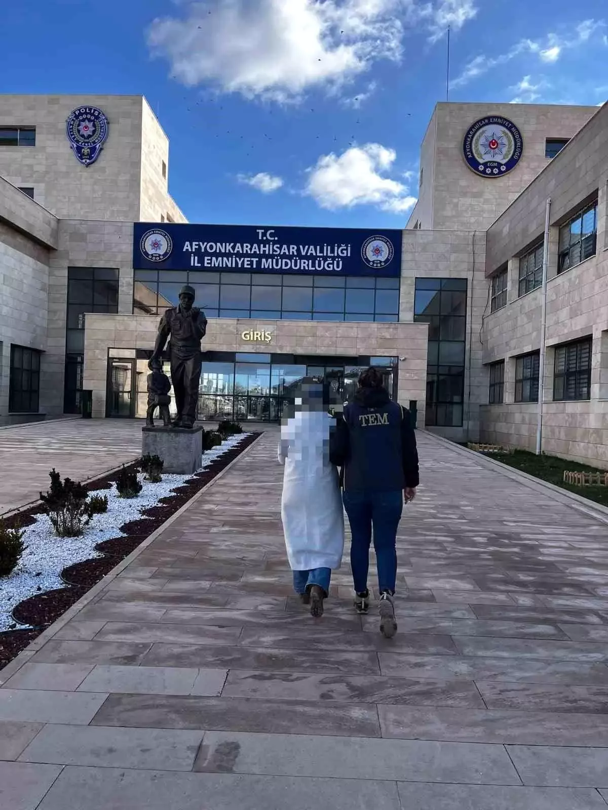 FETÖ'den aranan şahsı polis yakaladı