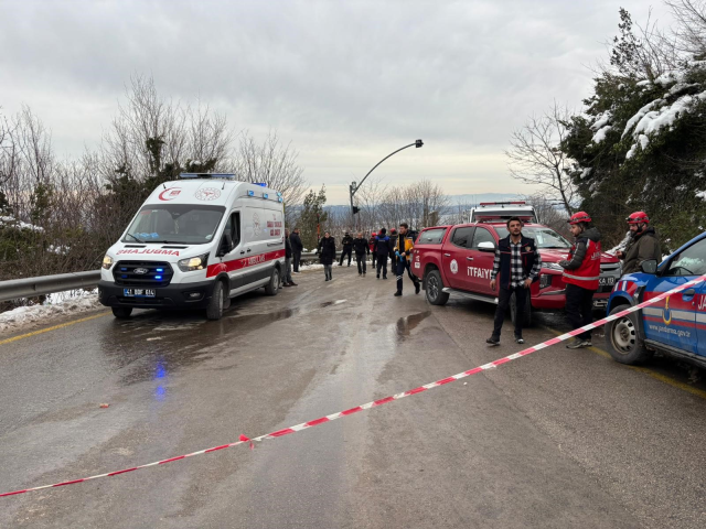 Kocaeli'nde can pazarı! Belediye otobüsü şarampole yuvarlandı, çok sayıda yaralı var