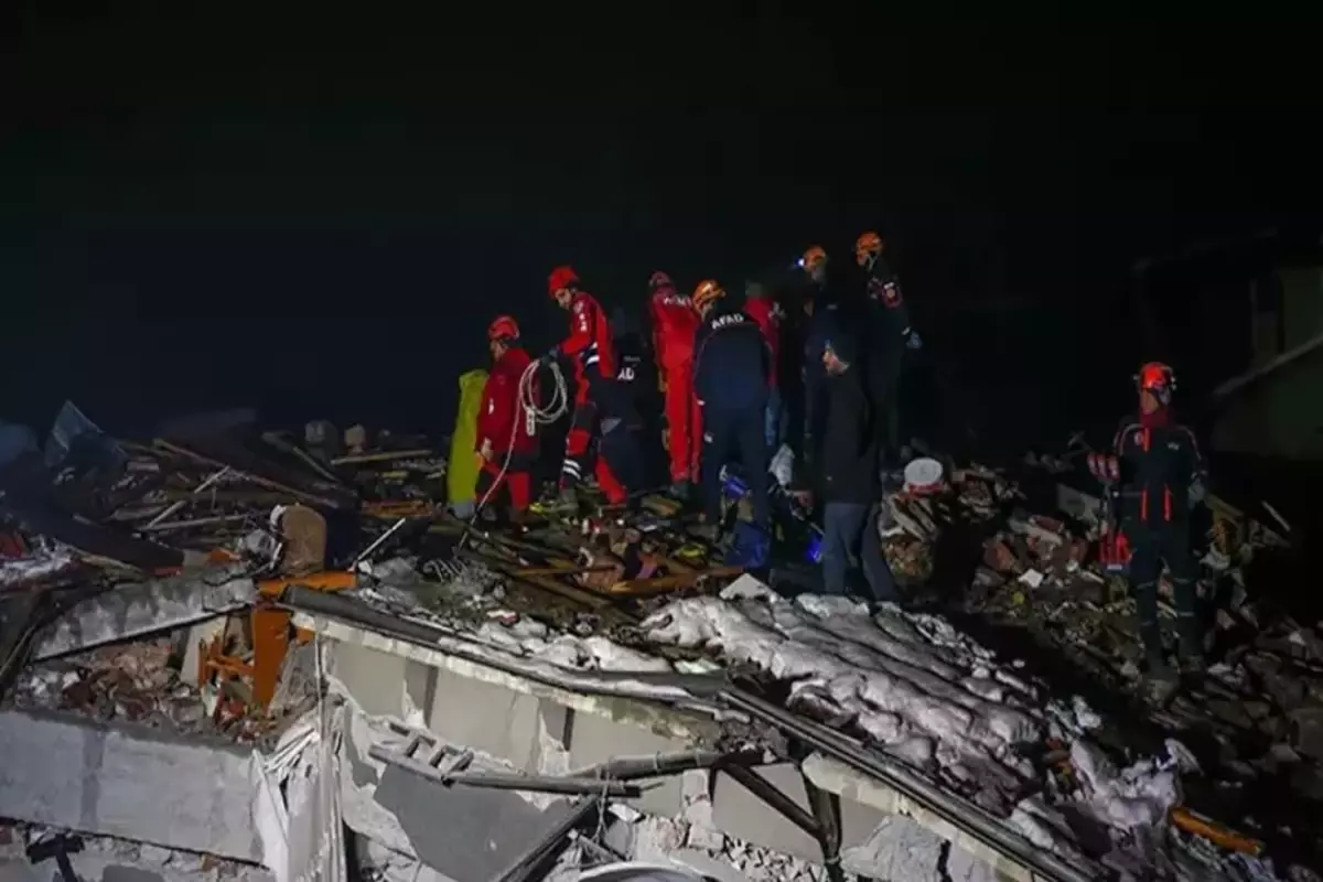 Malatya'da depremde 27 kişinin öldüğü Ergün Apartmanı'nın yıkılmasına ilişkin davada karar çıktı