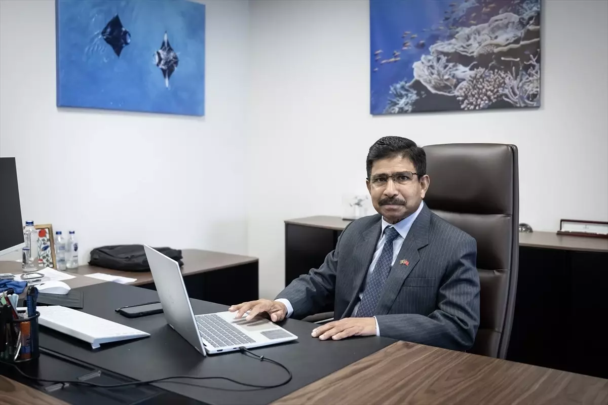 Maldivler'in Ankara Büyükelçisi Latheef, AA'nın "Yılın Kareleri" oylamasına katıldı