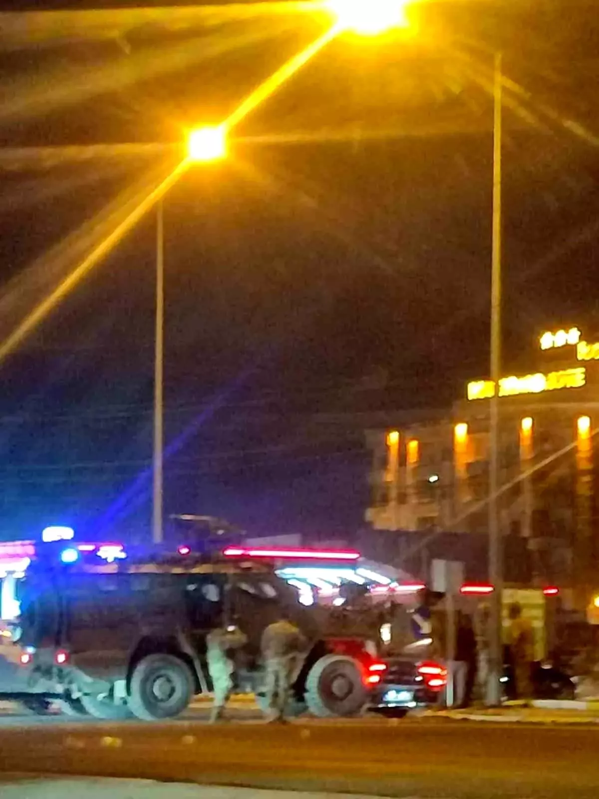 Mardin'de askeri araç ile otomobil çarpıştı