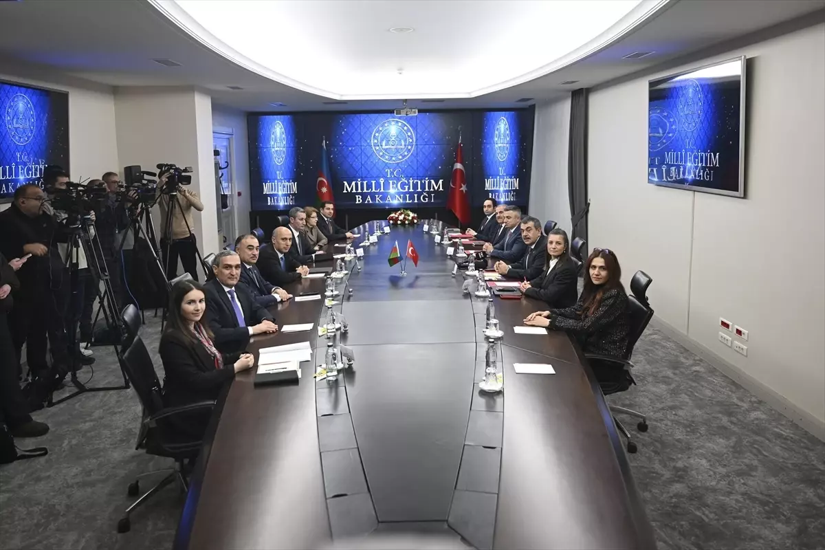 Milli Eğitim Bakanı Tekin Azerbaycanlı mevkidaşıyla görüştü Açıklaması