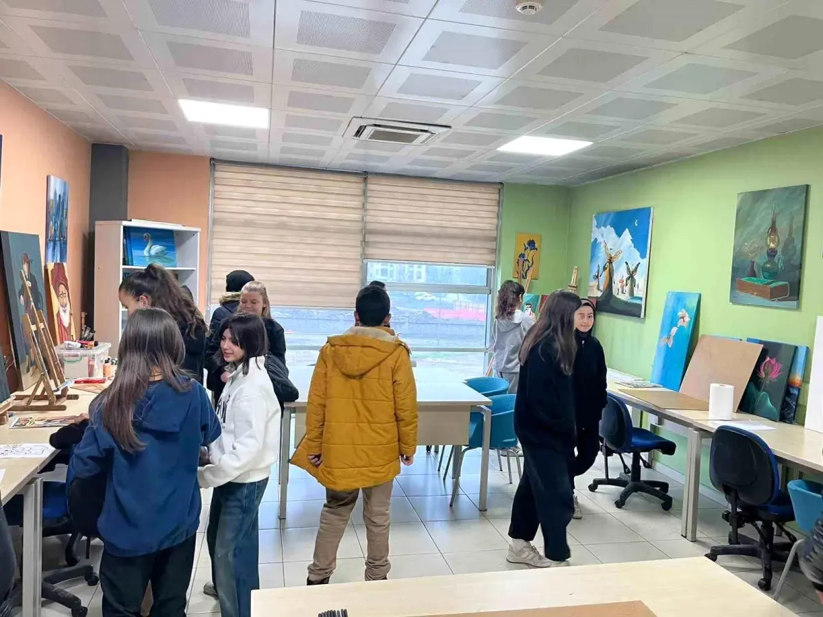 Ortaokul öğrencileri gençlik merkezini sevdi