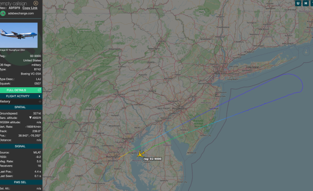 Trump'ın uçağında panik anları! Tedbir amacıyla ABD'ye geri döndü Trump'ın uçağında panik anları! Tedbir amacıyla ABD'ye geri döndü