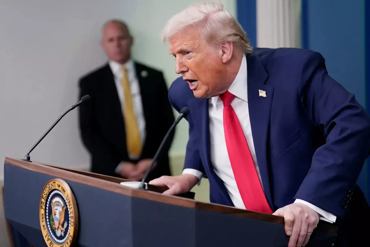 Trump'tan muhabirin Grönland sorusuna olay yanıt: Göreceksin