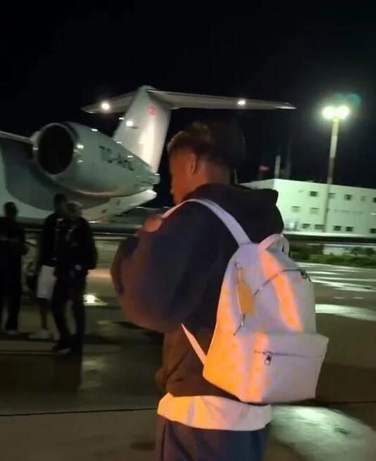 ucaga binerken fotograf paylasti galatasaray 19489536 9589 m