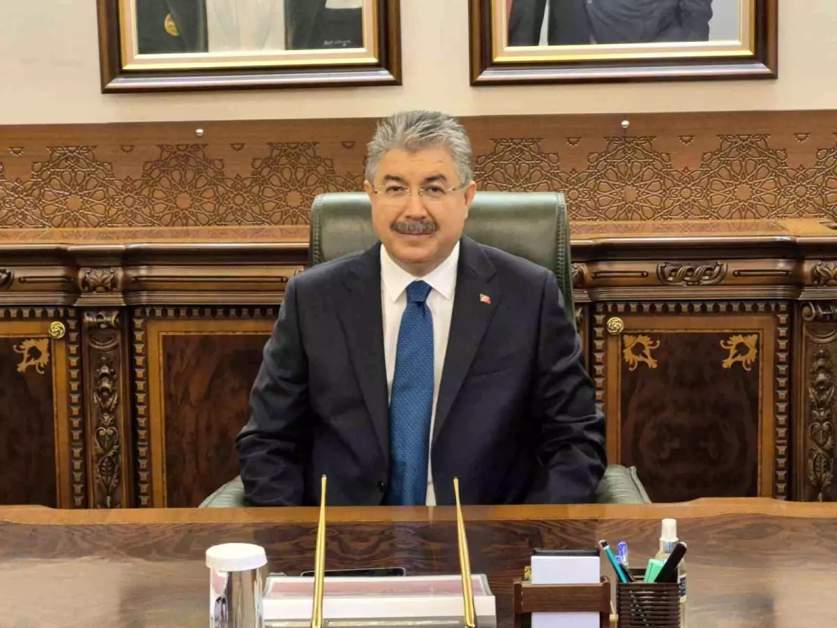 Vali Dr. Erdinç Yılmaz'ın ilk mesajı Eskişehir'e hizmet oldu