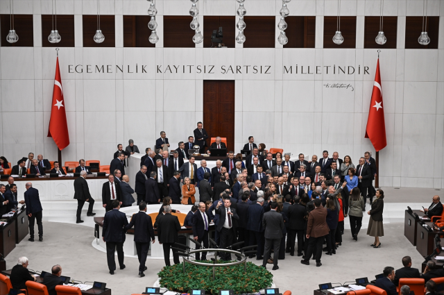 ak partili vekilin yaptigi mhp li adan i 19489791 9141 m