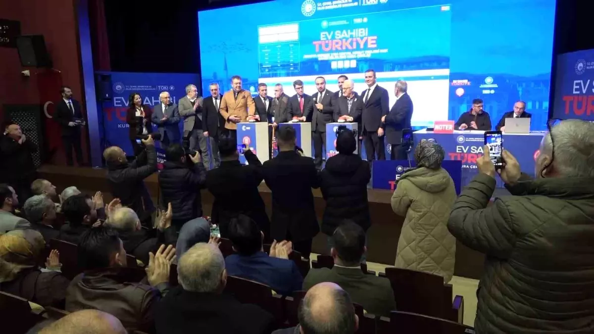 Amasya'da 2 bin 601 sosyal konutun kura çekimi yapıldı