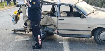 Aydın'da 2 otomobilin çarpıştığı kazada 10 kişi yaralandı