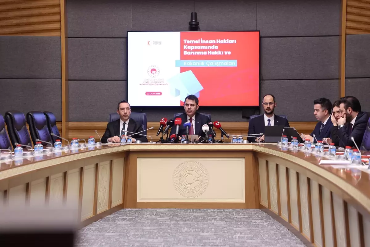 Bakan Kurum: 'Türkiye Yüzyılı'nı güçlü şehirlerin yüzyılı yapacağız