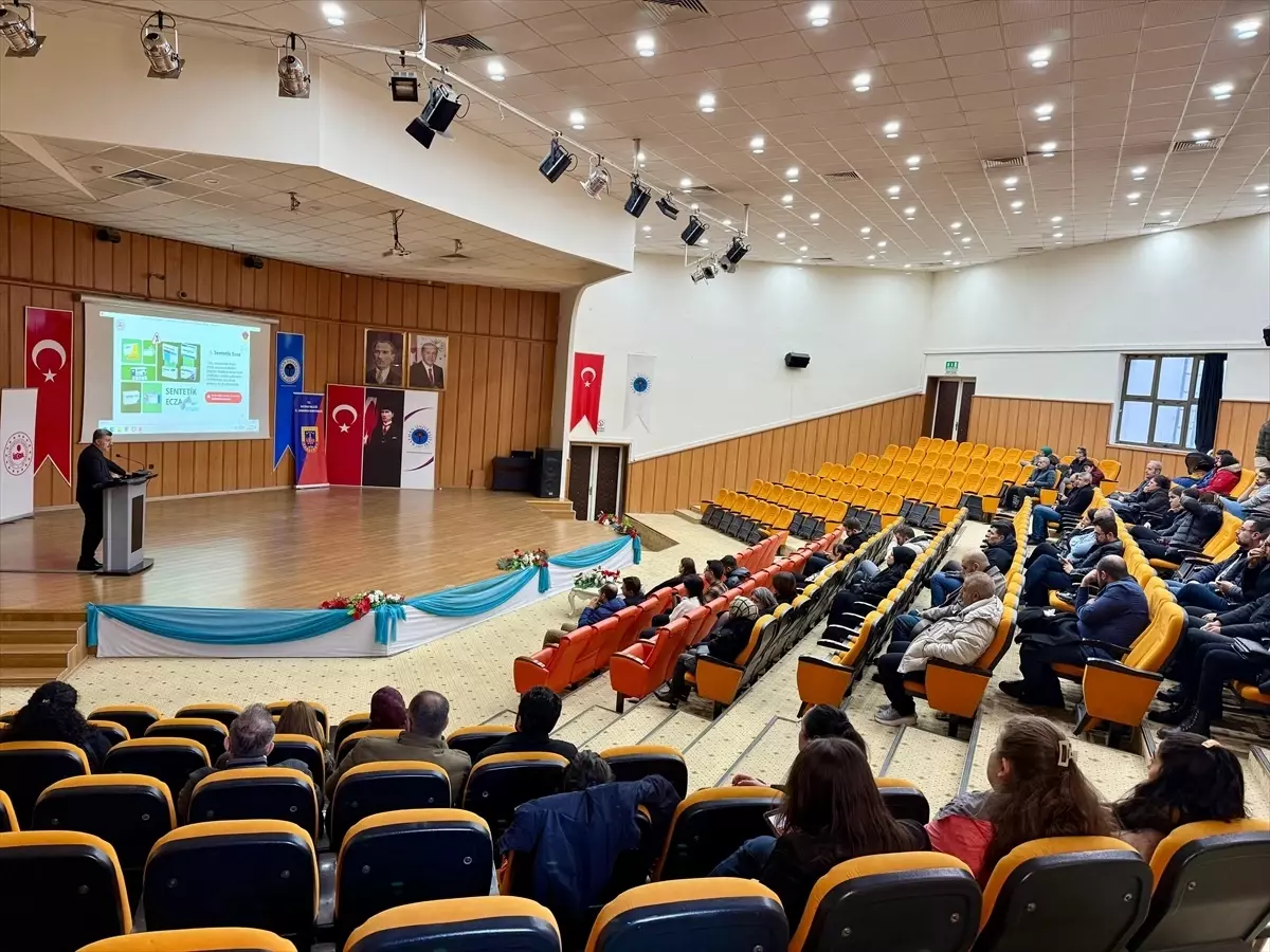 Batman'da uyuşturucuyla mücadele kapsamında öğretim elemanlarına eğitim verildi