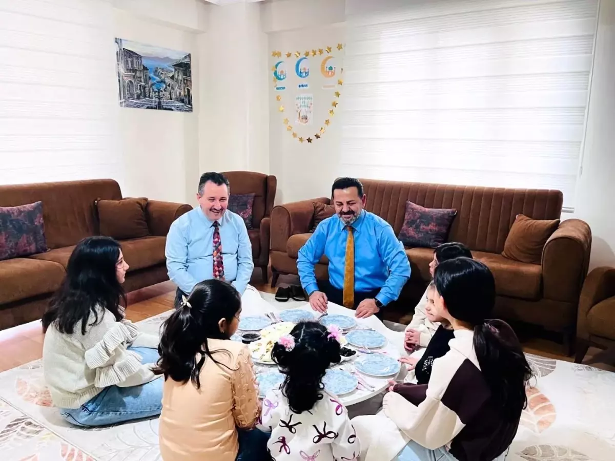 Bilecik'te Çocuk Evleri Koordinasyon Merkezinde kahvaltı programı