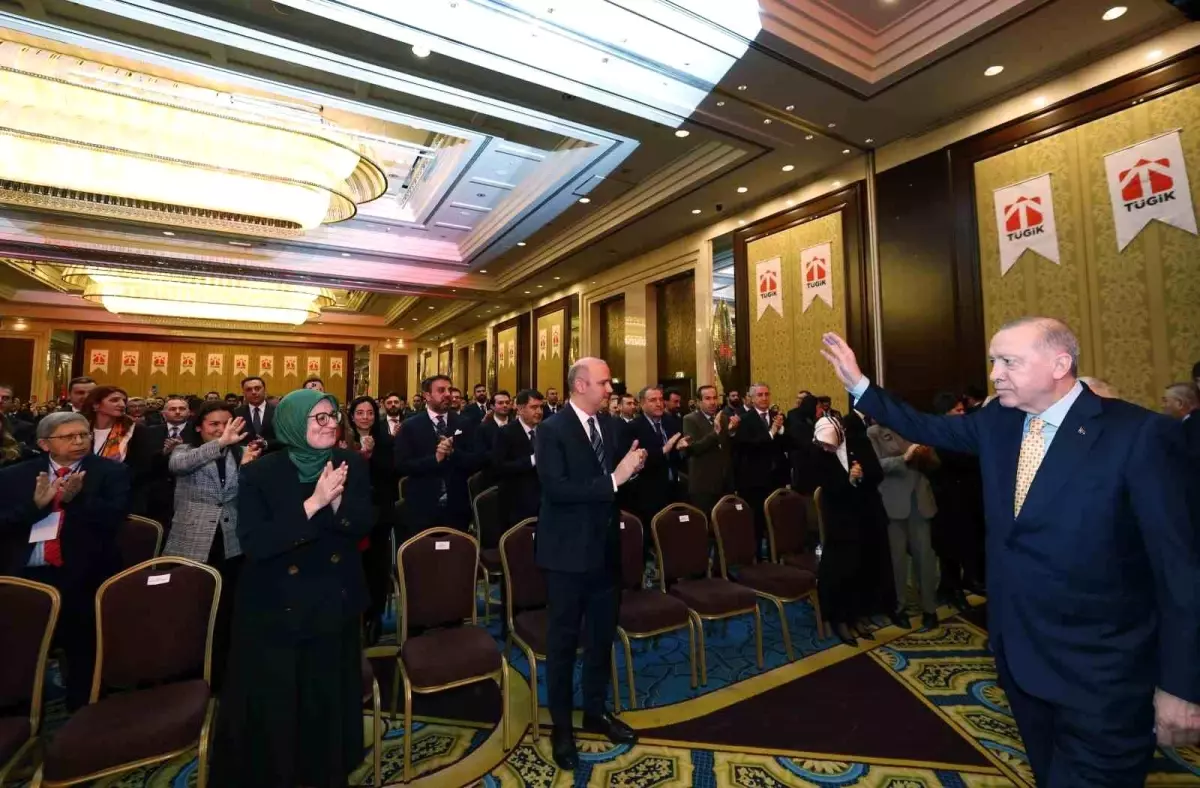 Cumhurbaşkanı Erdoğan: "Yeniden şekillenen dünya düzeninde kutup başlarından birisi inşallah Türkiye'miz o...