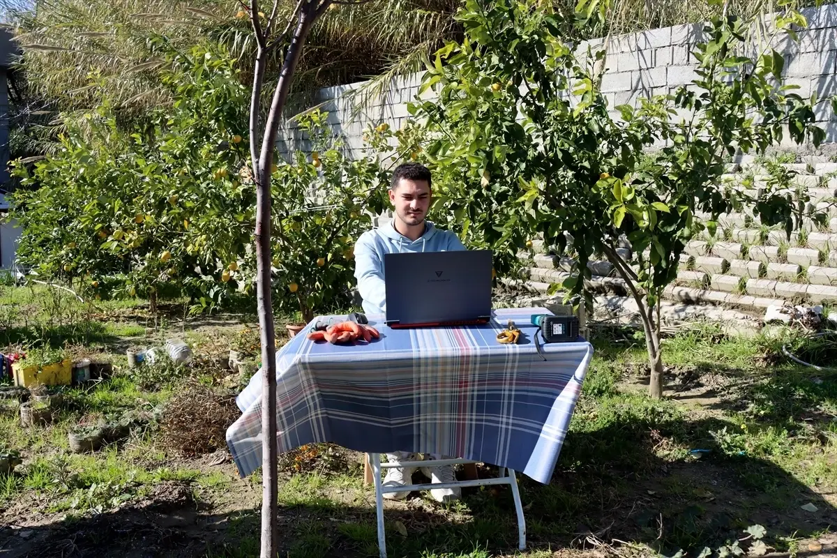 Depremzede öğrenciden yapay zeka destekli bitki bakımı uygulaması