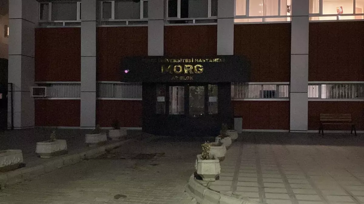 Elazığ'da bedensel engelli Sudenaz, evde çıkan yangında öldü