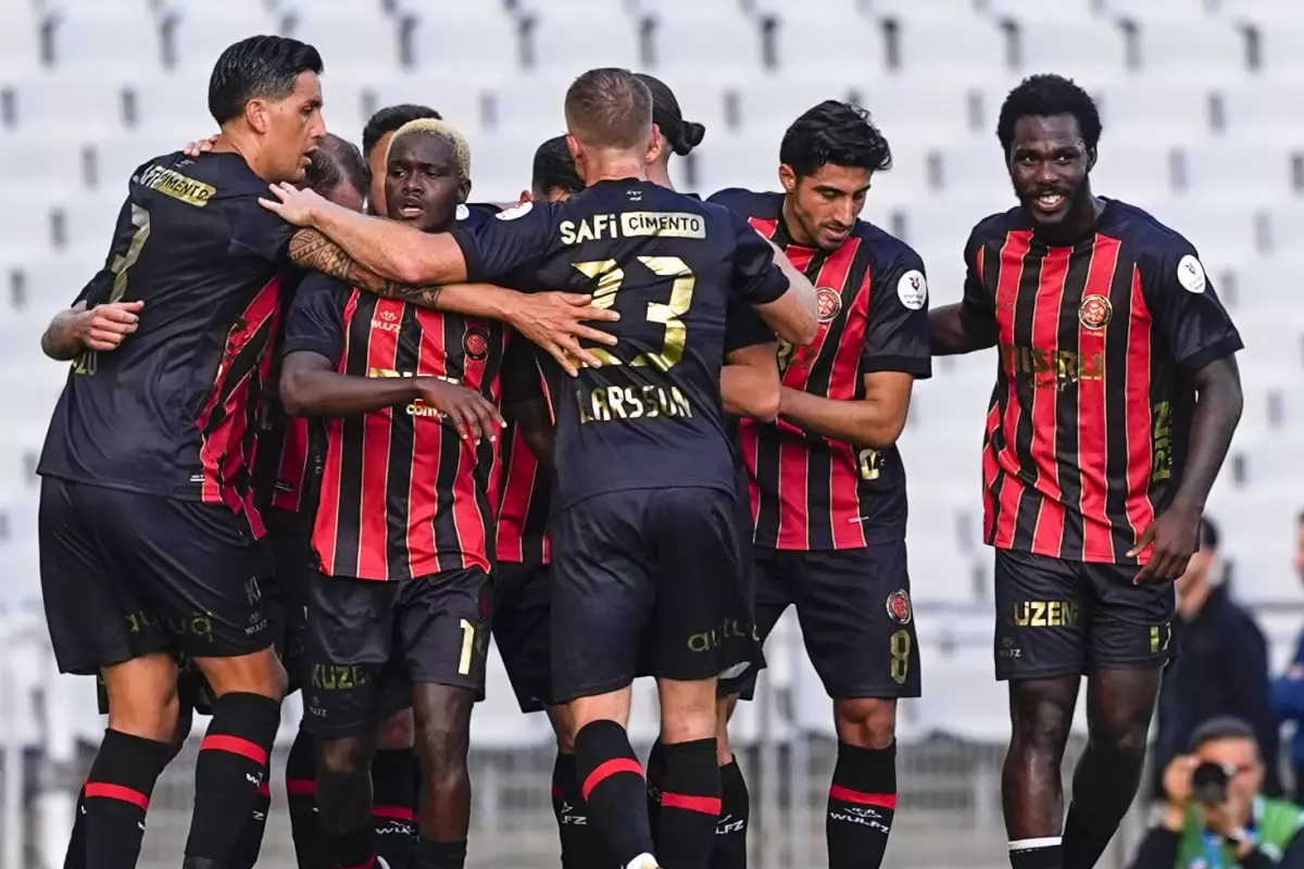 Fatih Karagümrük'te Galatasaray maçı öncesi şoke eden ayrılık