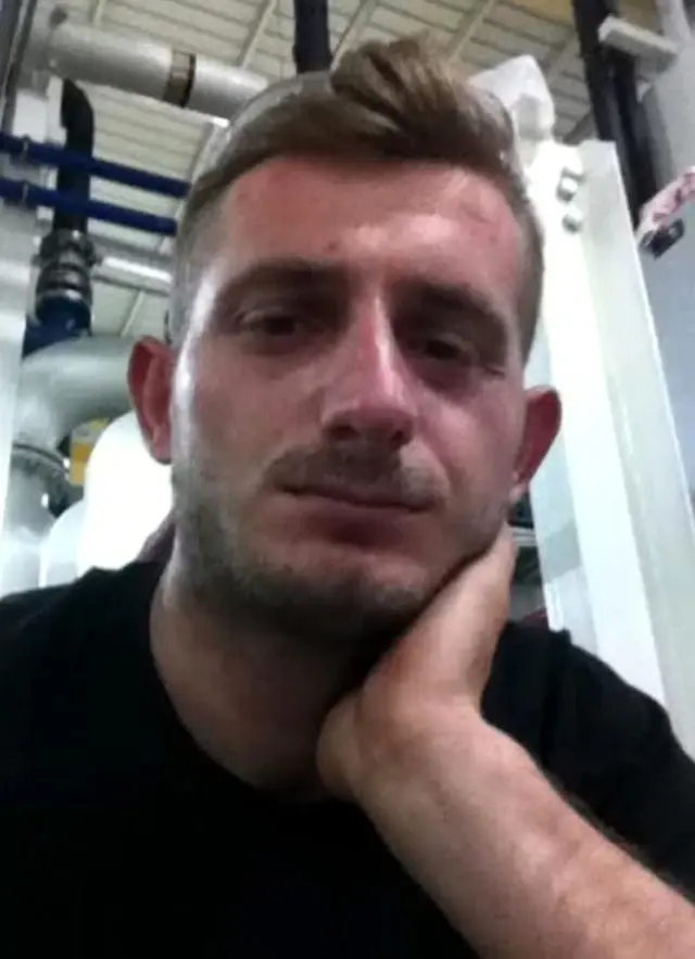 kulubede balta ve kurekle oldurulen berberin 6 19491433 o