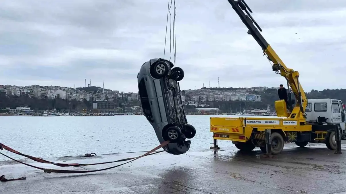 Şile Limanı'nda otomobil denize uçtu: Sürücü yaralı kurtarıldı