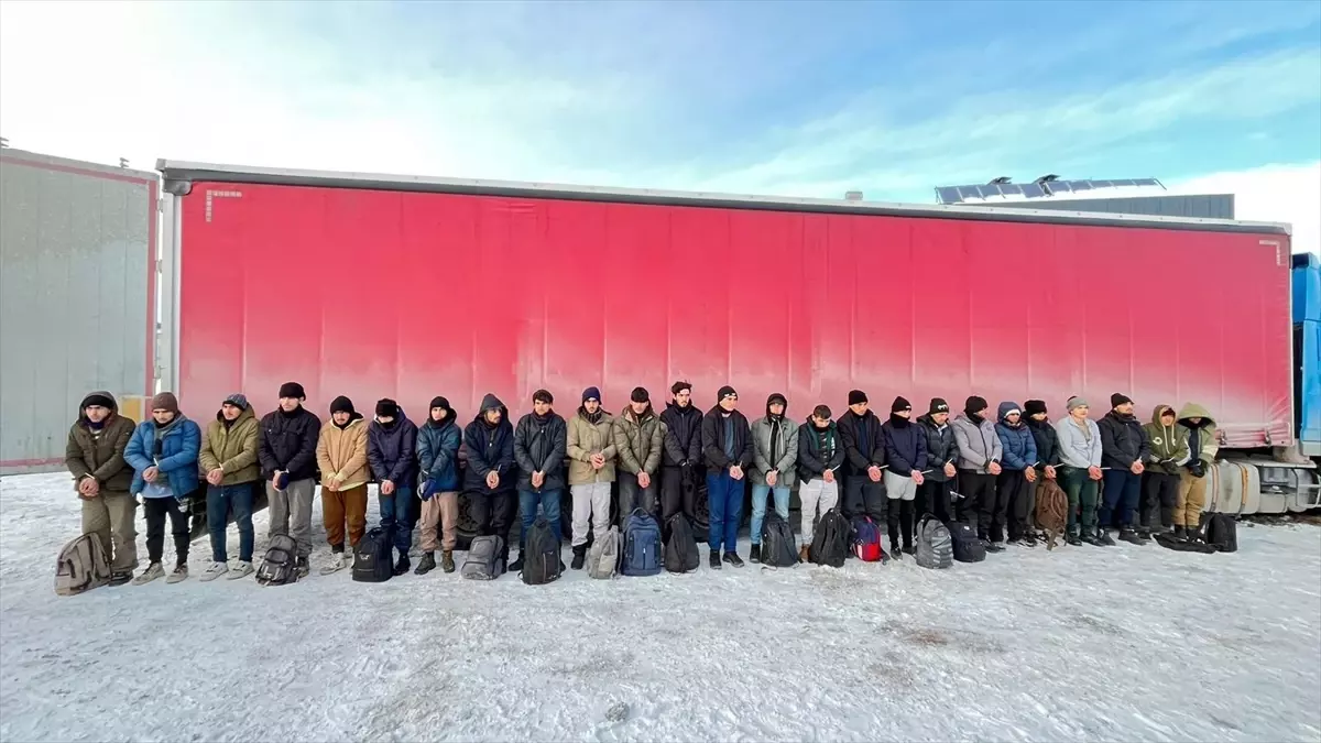 Sivas'ta 25 düzensiz göçmen yakalandı