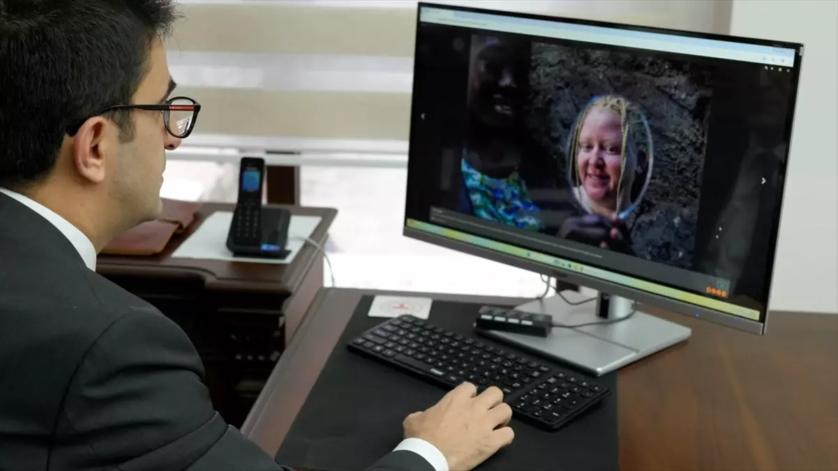 Sumbas Kaymakamı Hakan Kara AA'nın 'Yılın Kareleri' oylamasına katıldı