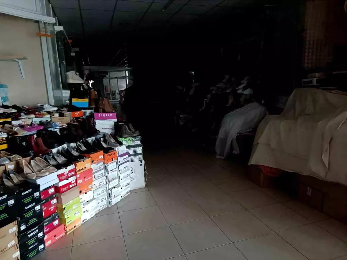 Tarihi Ahi Çarşısı karanlığa gömüldü