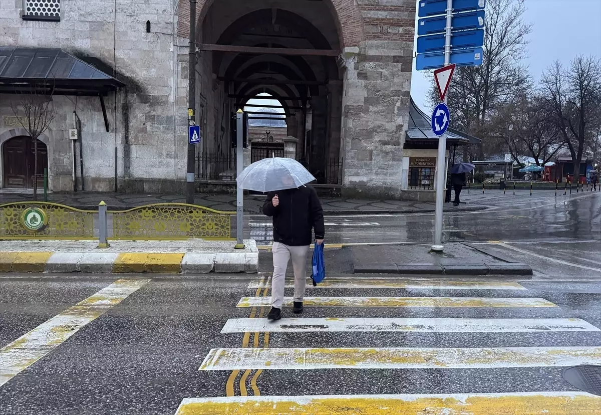Trakya'da sağanak etkili oluyor