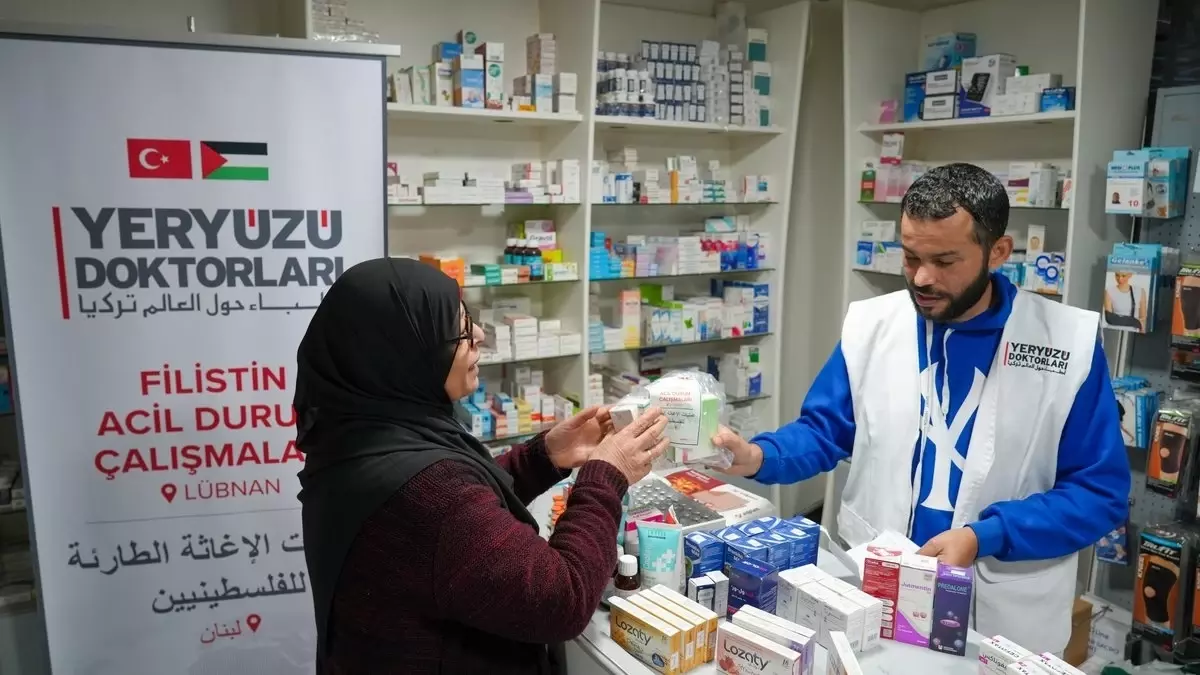 Yeryüzü Doktorlarından Lübnan'da mülteci kamplarında yaşayan Filistinlilere destek