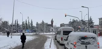 Adıyaman'da kar yağışı etkisini sürdürüyor