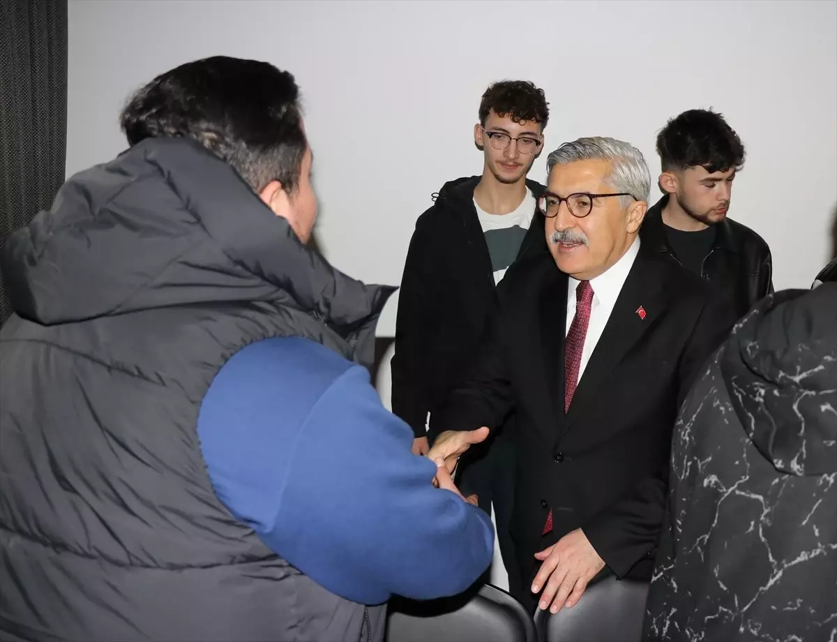 AK Parti Genel Başkan Yardımcısı Yayman, Adana'da gençlerle buluştu Açıklaması