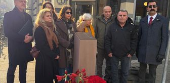 Almanya'da kundaklama sonucu yaşamını yitiren 3 Türk'ün anısına anıt yapıldı