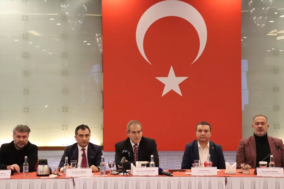 Antalya Ticaret ve Sanayi Odası Başkanı Hacısüleyman, 2025'i değerlendirdi, 2026 öngörülerini açıkladı