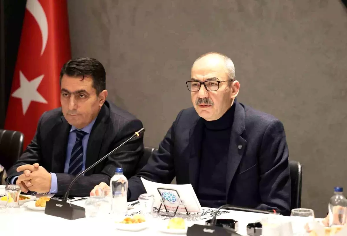 Başkan Gülsoy: "Kayseri'nin alın terine, marka değerine göz dikenlere geçit yok"