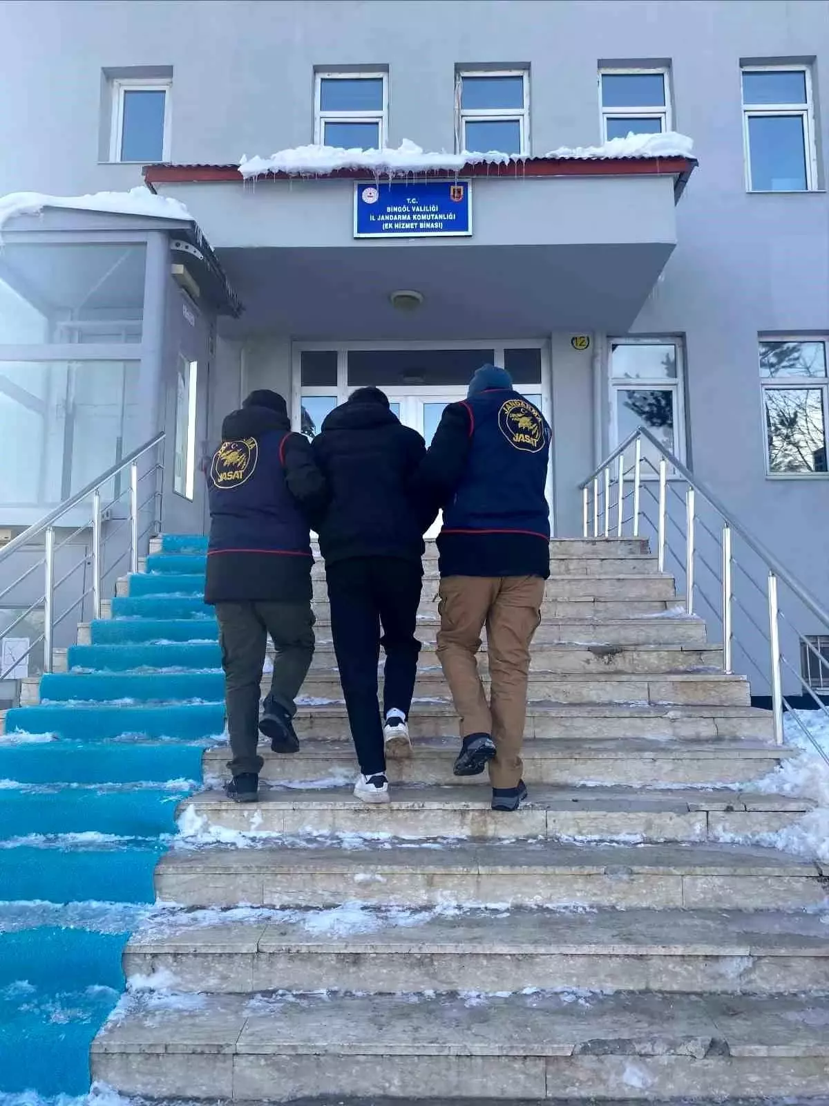 Bingöl'de kesinleşmiş hapis cezası bulunan 6 şüpheli tutuklandı