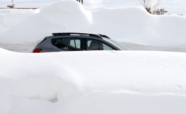 bitlis te kar kalinligi trafik lambalarina kadar 19495108 6430 m