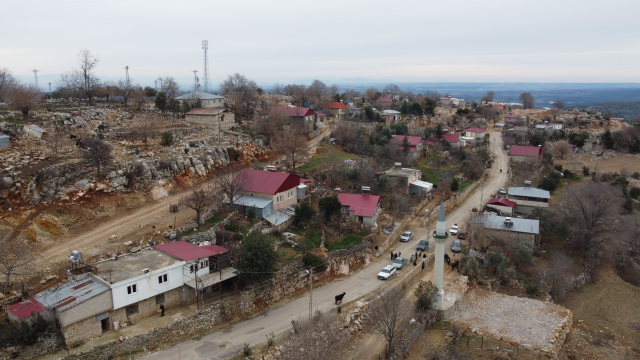 cemaat imam minare var fakat cami yok 19497355 9717 m