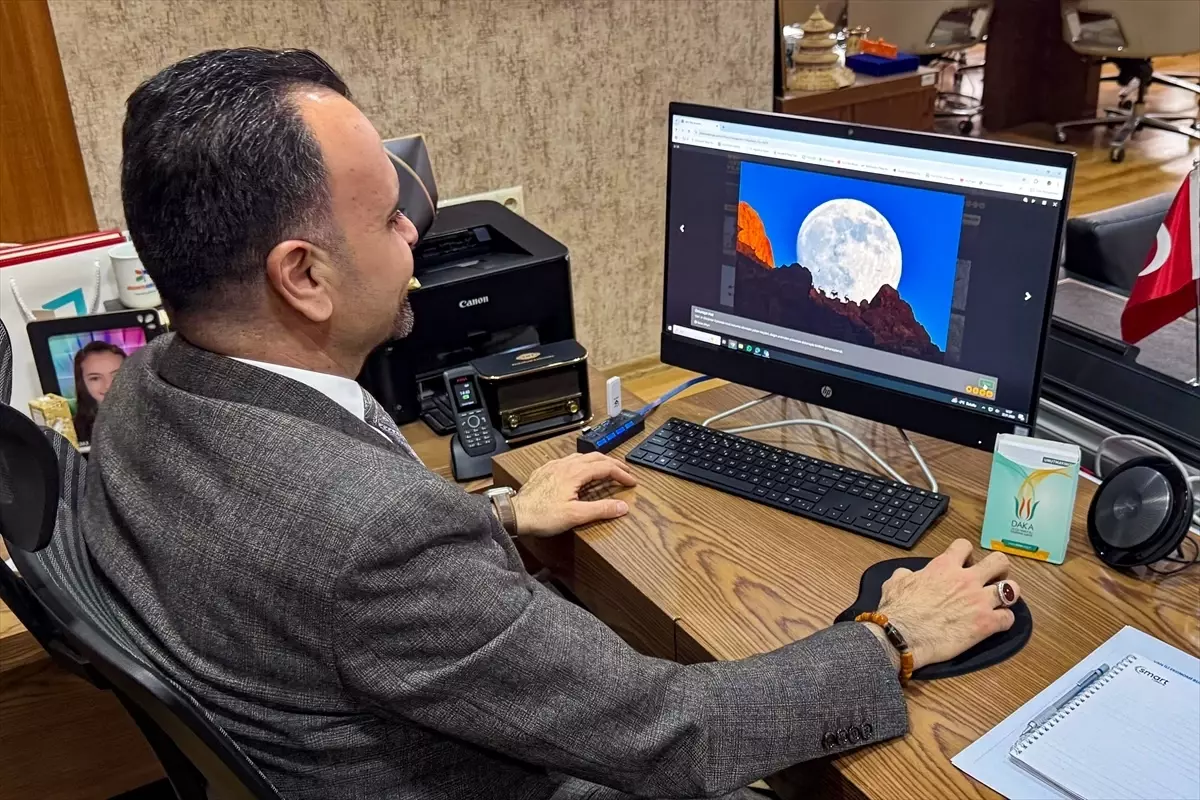 DAKA Genel Sekreteri Güray, AA'nın "Yılın Kareleri" oylamasına katıldı