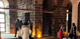 Diyarbakır'da 'Nazar, Tılsım ve İzler' seramik sergisi açıldı