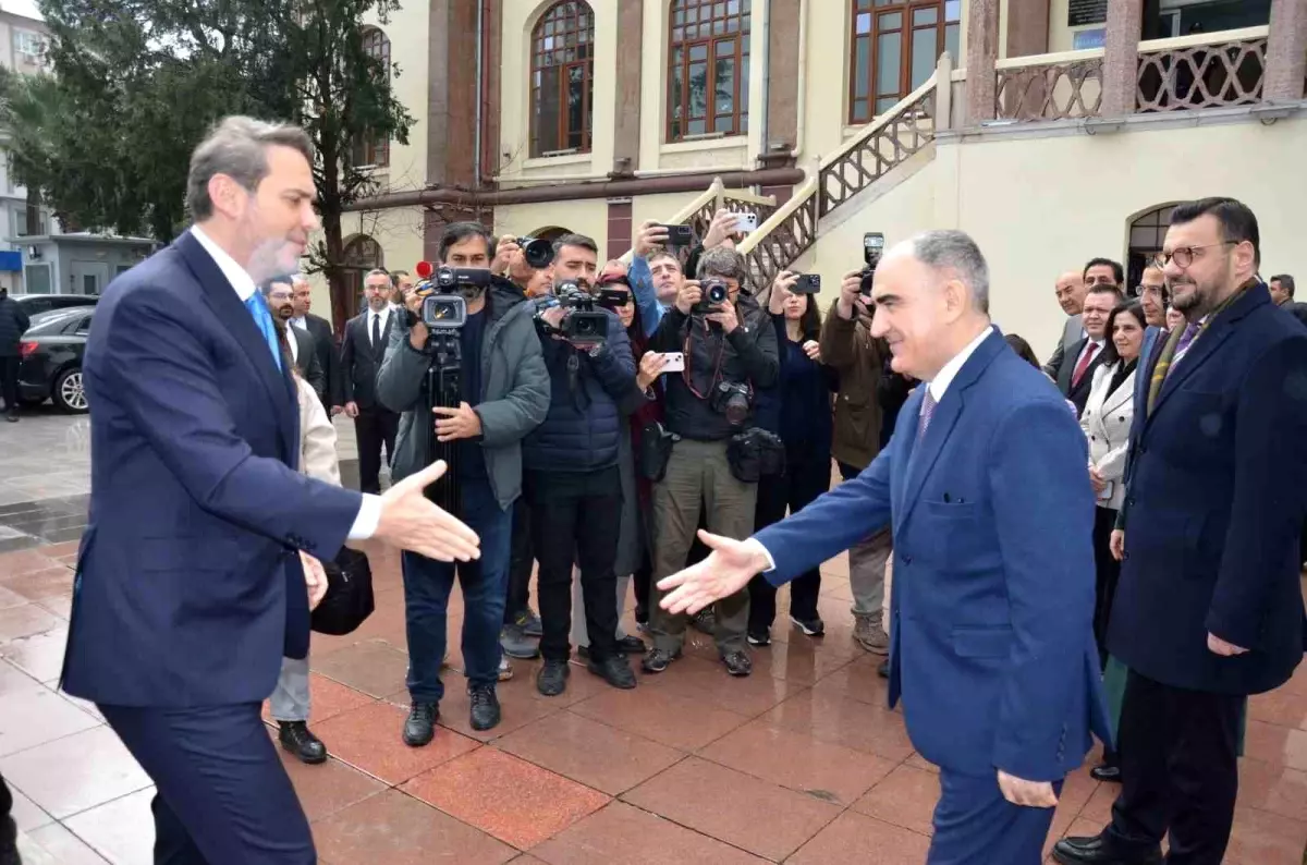 Enerji ve Tabii Kaynaklar Bakanı Bayraktar Manisa'da