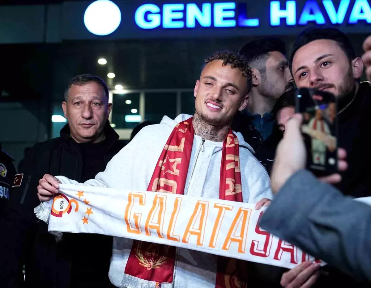 Galatasaray'ın yeni transferi Noa Lang, İstanbul'a geldi