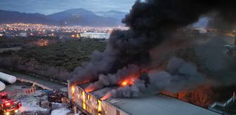 Hatay'da lastik deposunda çıkan yangın kontrol altına alındı